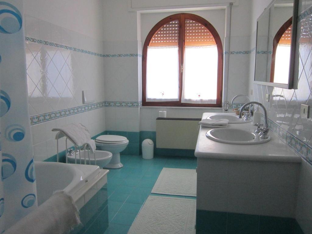 L'Ambra Apartment Alghero Phòng bức ảnh
